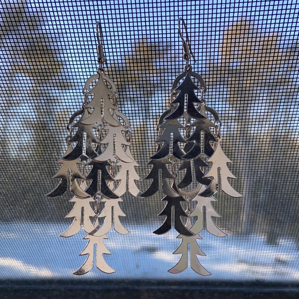 Silver tree 🌲 earrings